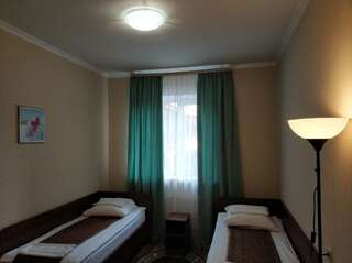 Гостиница «Корона» Химки Большой двухместный номер с 2 отдельными кроватями-4